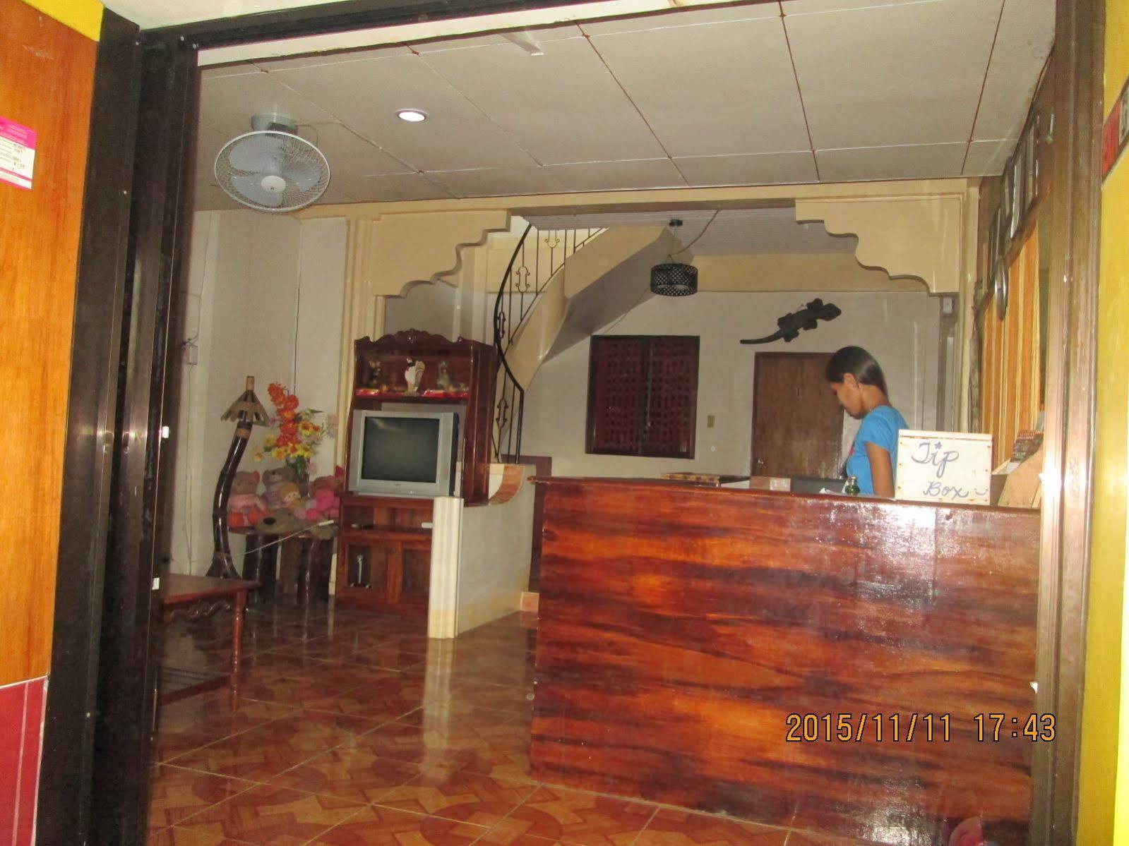 Lagrosa Backpackers Hotel Coron Bagian luar foto